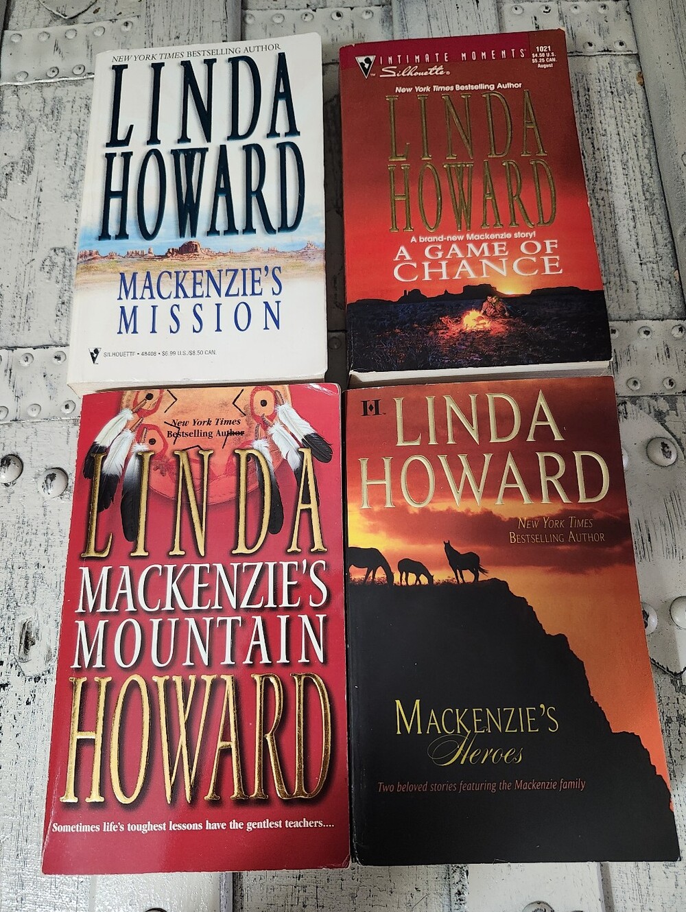 Vintage Linda Howard "Mackenzie Family Saga" Series Romance Paperback Set(4)